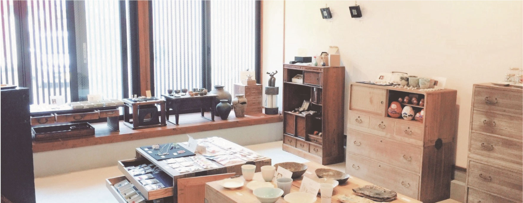 ギャラリーしらいと